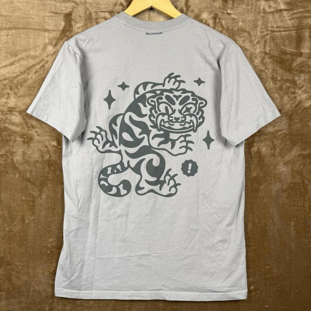 OK! Super Day Gray Tiger Graphic Tee Sz M 100% Cotton Streetwear Puff Print Y2K